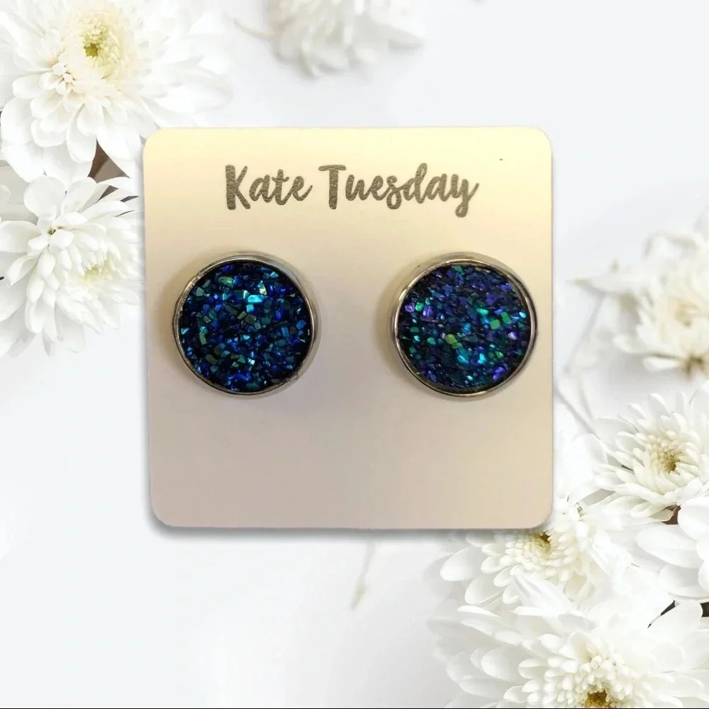 5/$20 sapphire blue round sparkle stud earrings